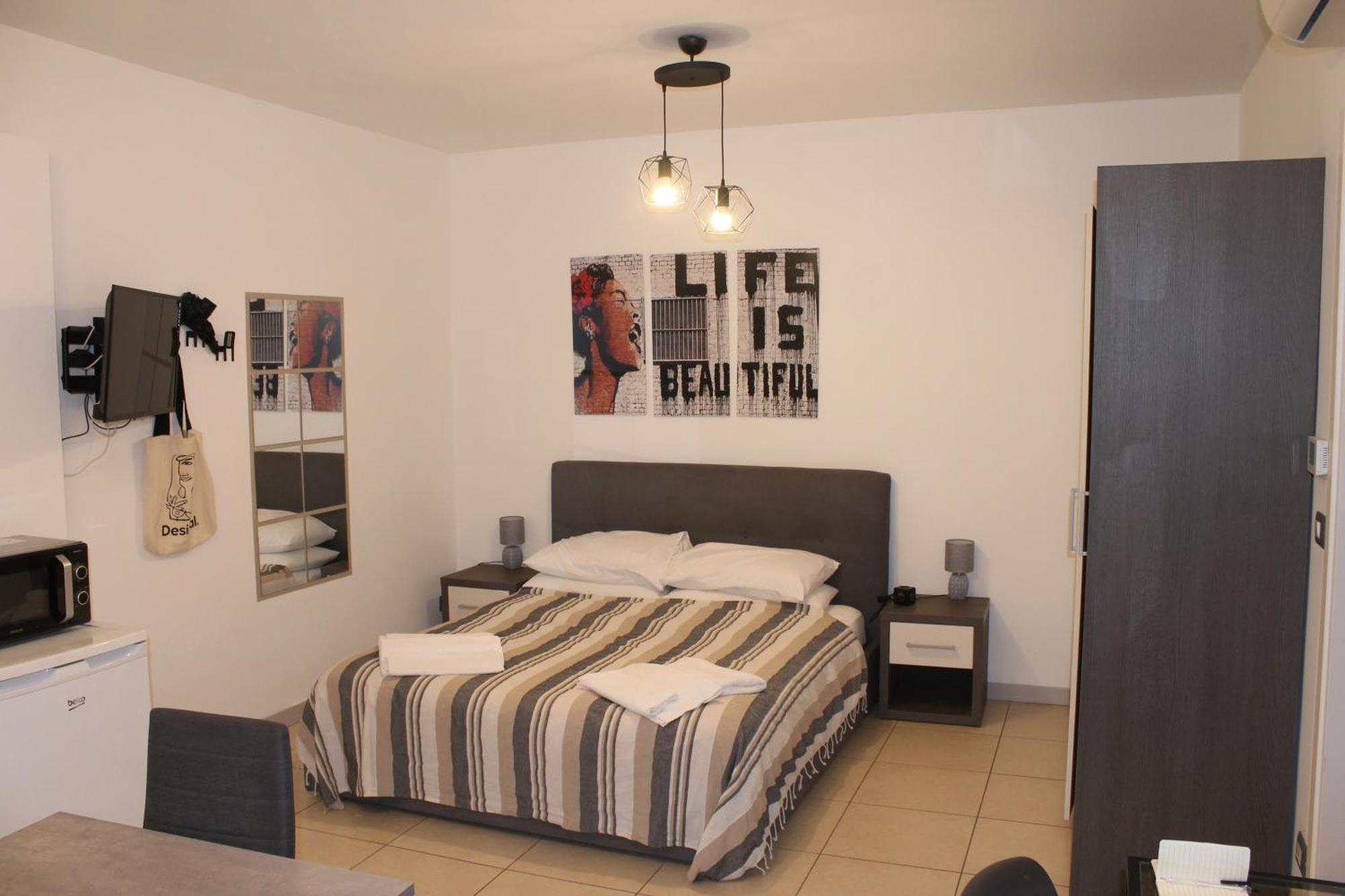 Toret Vanchiglia Studio Apartment Torino Eksteriør bilde